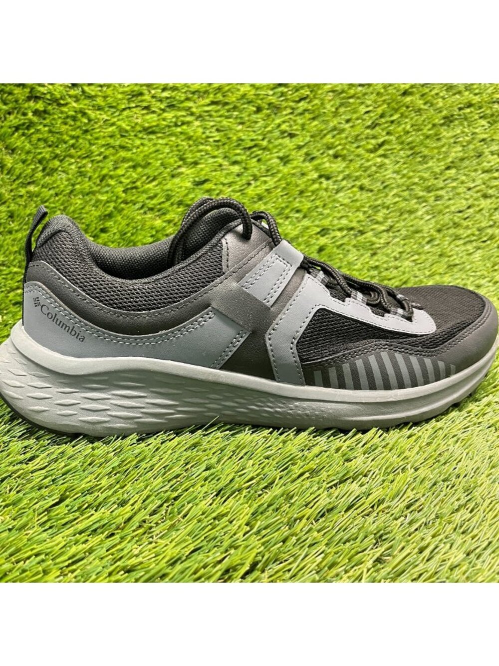 Columbia Konos Low Boys Size 7Y Black Gray Trail Running Hiking Shoes Sneakers